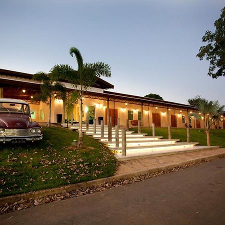 Hotel Fazenda 3 Augustosアルツール・ノゲイラ エクステリア 写真